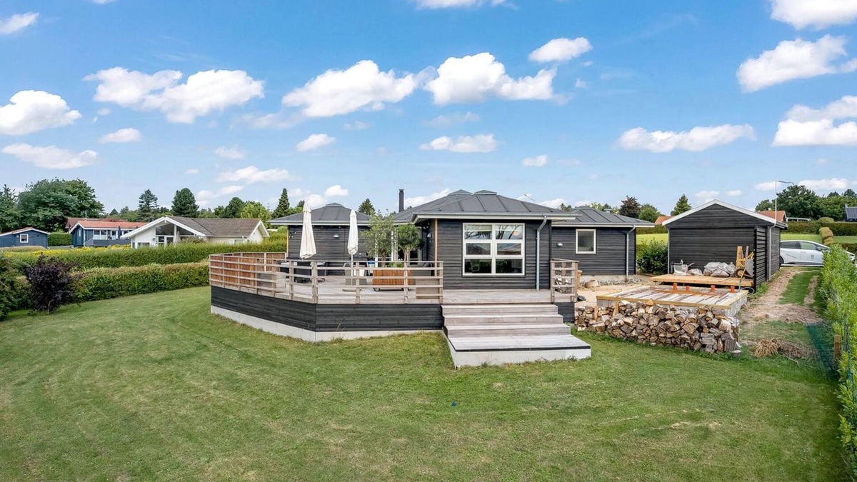Bog By House | "Glenda" - 2.1km from the sea by Interhome