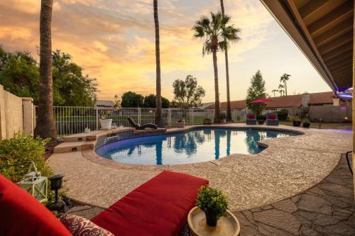 Arrowhead Ranch House | Glendale Sack