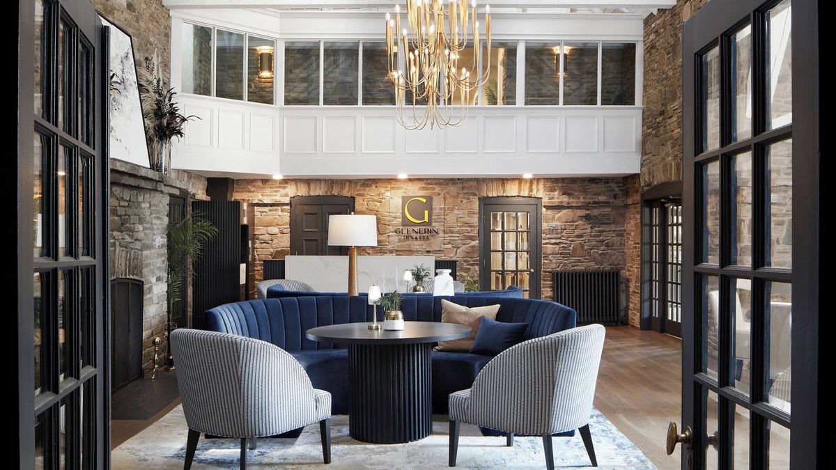 Erin Mills Hotel | Glenerin Inn