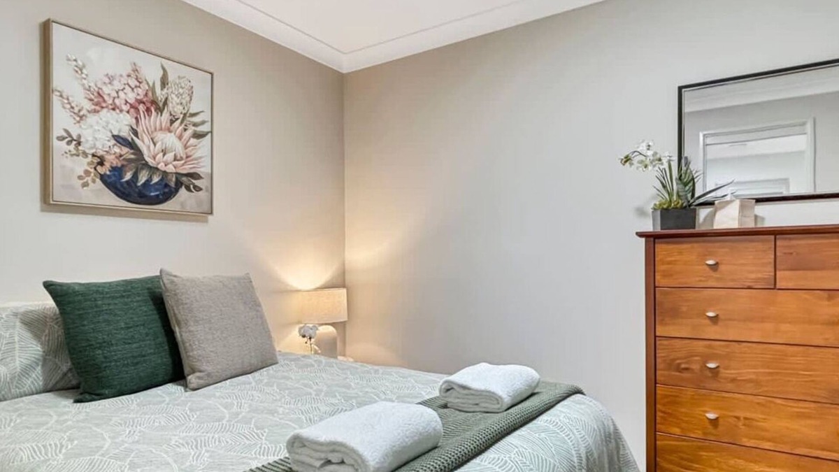 Dubbo Apartment | Glenmore Lodge - CBD Location, Hidden Gem