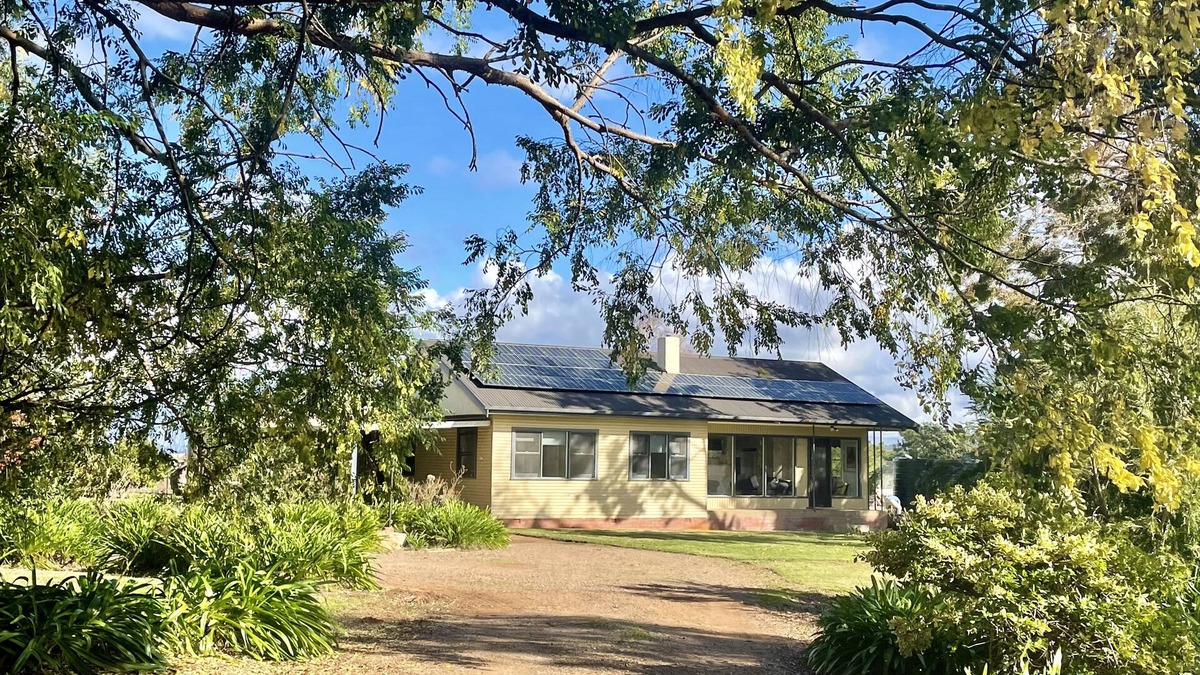 Cootamundra Cottage | Glenwari Cottage-Jindalee NP