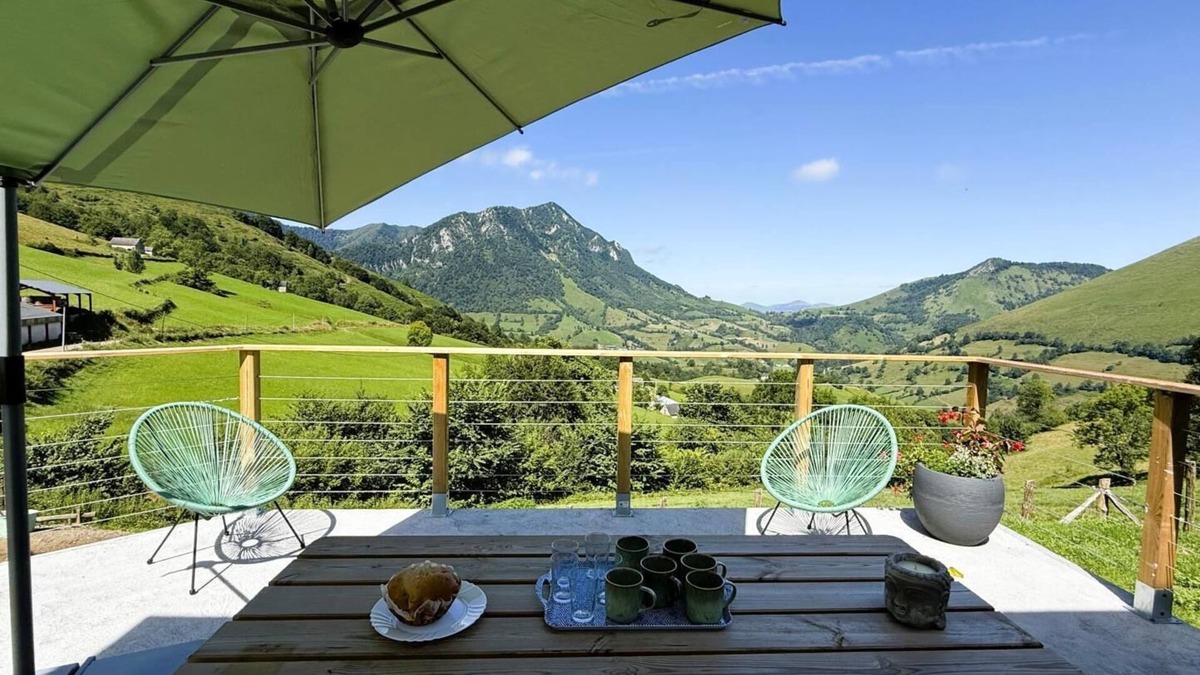 Lourdios-Ichere House | GLIGET - LOURDIOS ICHERE
