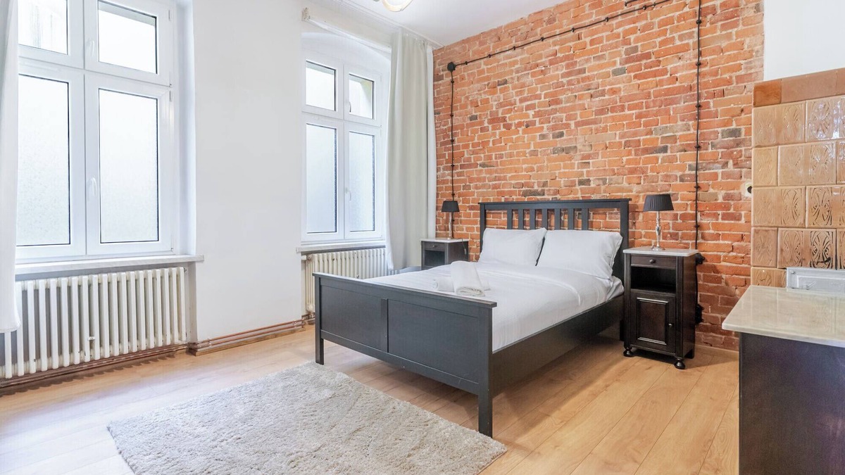 Gliwice Apartment | Gliwice Industrial Brick Style Apartment