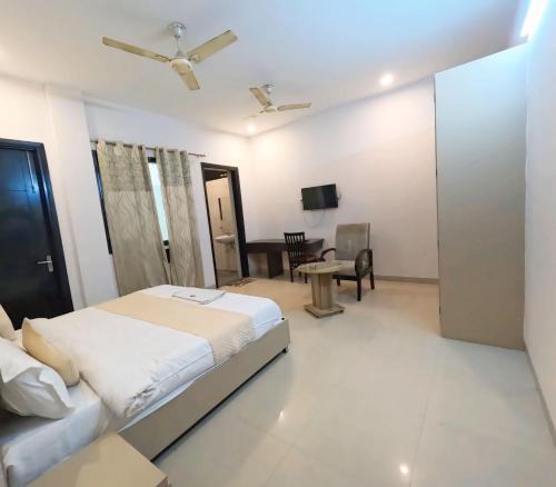 Sector 40 Hotel | Global luxury stay