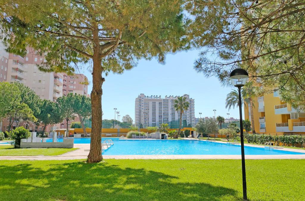 Canet de Berenguer Apartment | Global Properties, Practico apartamento con piscina en Residencial Brezo Canet