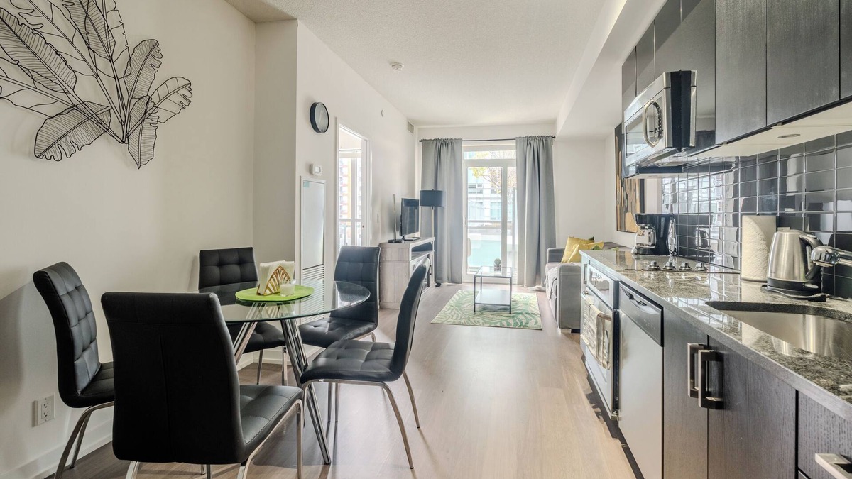 Mount Pleasant West Condo | GLOBALSTAY. Modern 1Bd+Den Condo Lillian St
