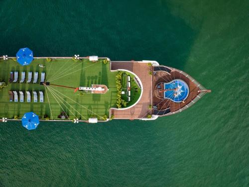 Ha Long Boat Rental | Gloria Cruise - Managed by YouCruises