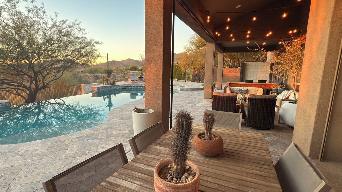 Central Scottsdale House | Glorious Sunset Views from a Spacious 5 BR House with Infinity Pool and Spa