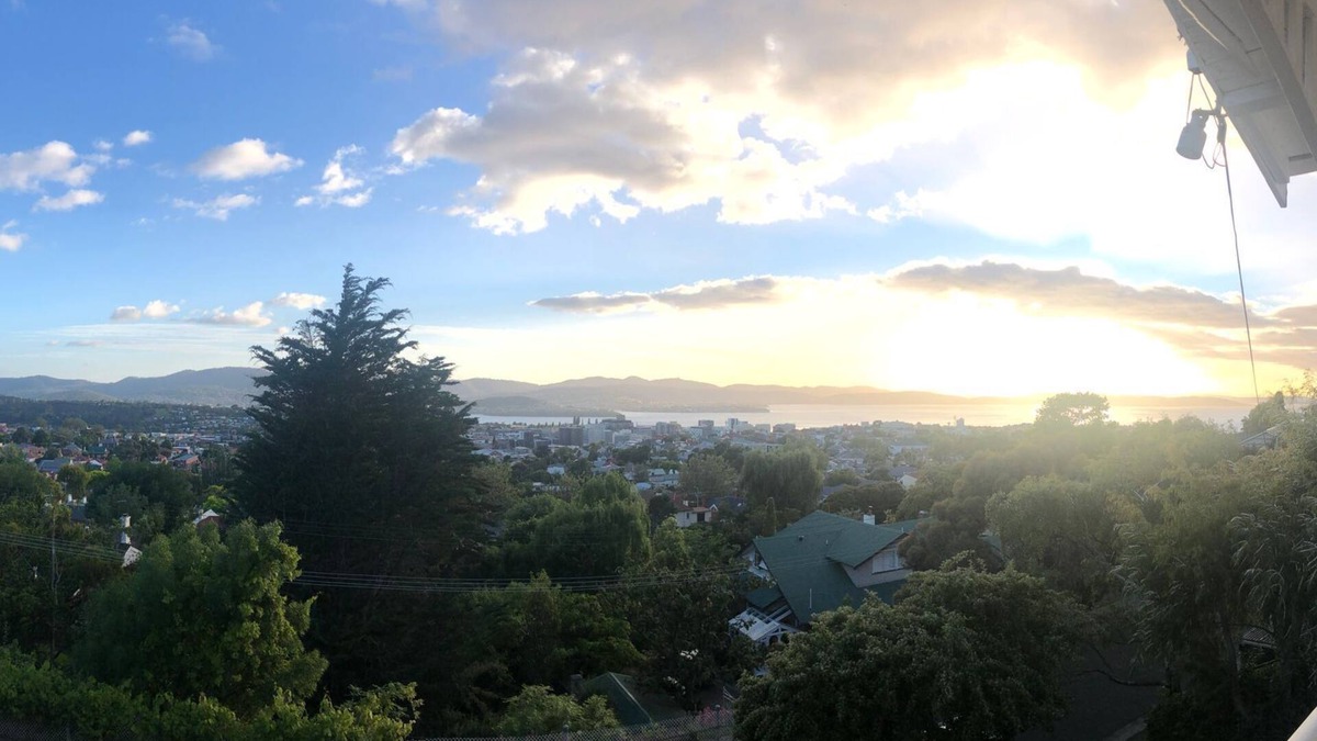West Hobart House | Glorious Views - beautiful 1925 heritage house