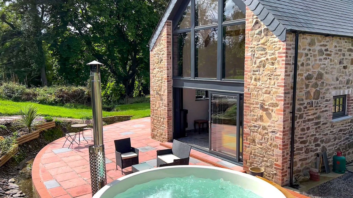 Haverfordwest House | Gloriously rural, Y Felin is a fantastic luxury barn conversion in Pembrokeshire