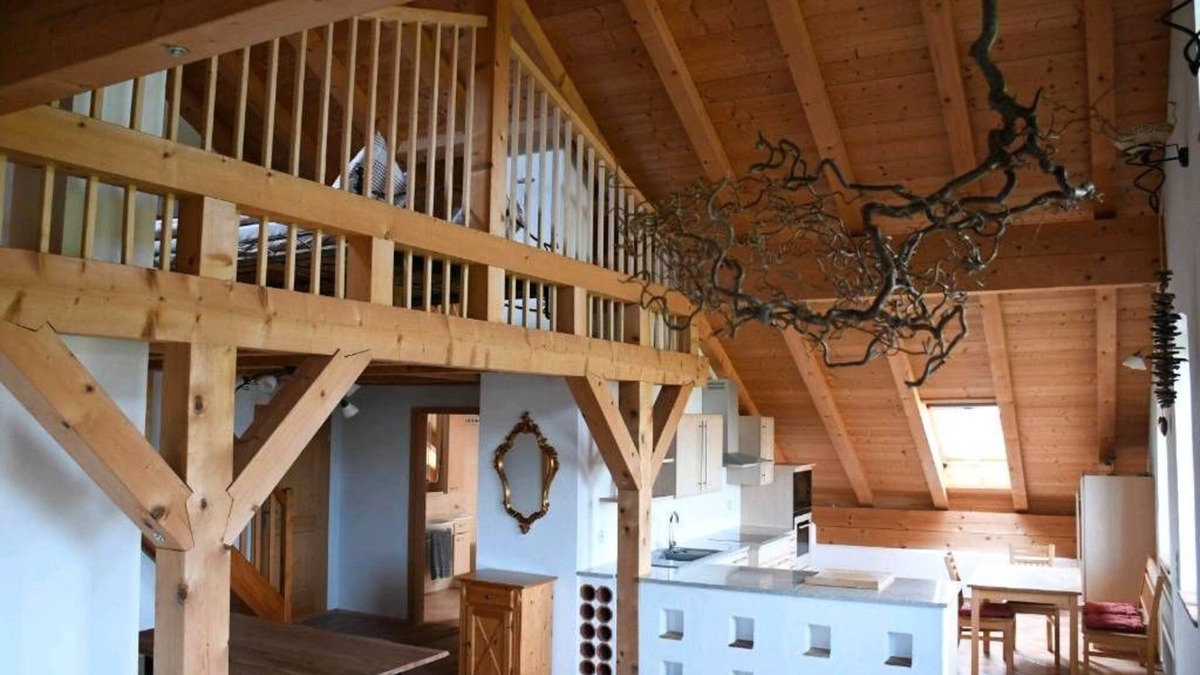 Saaldorf-Surheim Apartment | Glück vacation apartment, 110 m², with gallery and mountain view