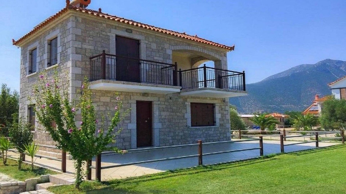 Paralio Astros Villa | Glyfada Villas