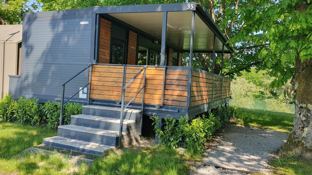 Metlika House | GM House, mobile house right next to Kolpa river