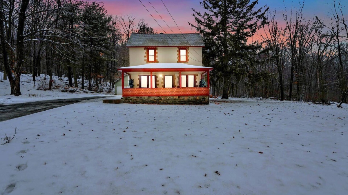 Tannersville House | Gnome Sweet Home! Camelback Home w/Hidden Gnomes!