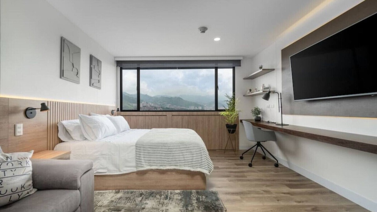 Guayabal Apartment | Go Living 1015 · Cozy Loft apt, kitchenette and AC with coworking
