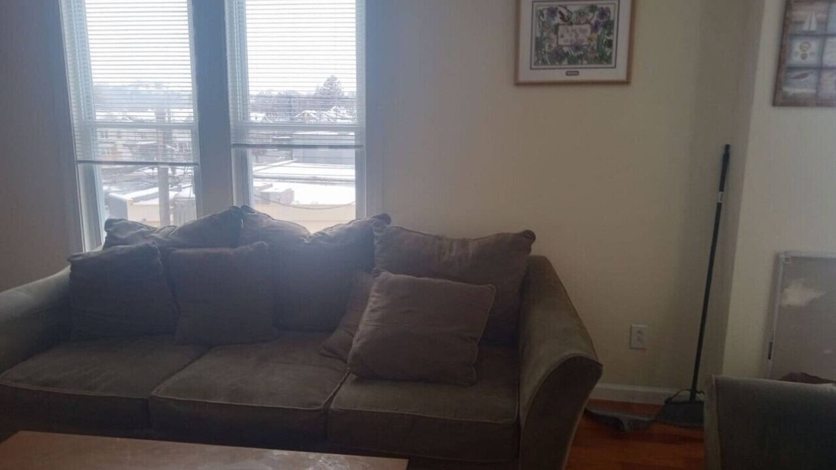 Niskayuna Apartment | godlyone bedroom free parking