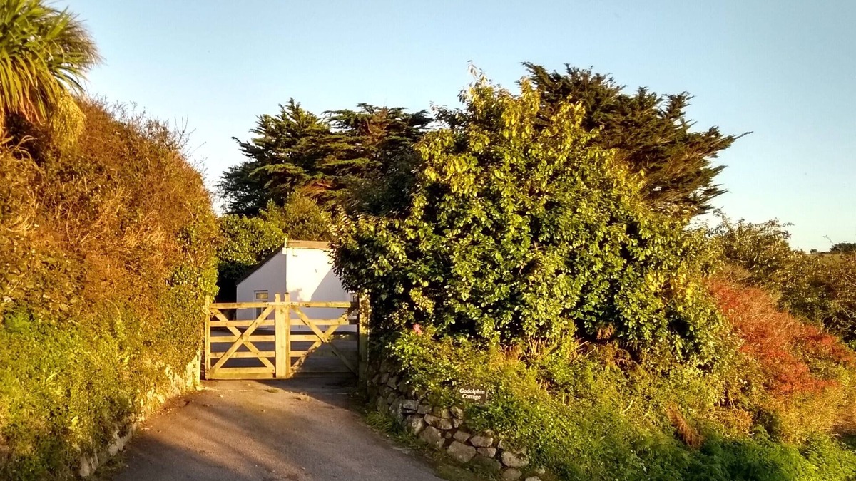 Praa Sands House | Godolphin Cottage, A Beachside Family Getaway - Dog Friendly