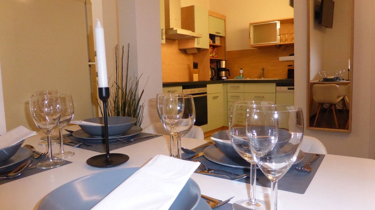 Jena Apartment | Goethe apartment, near center & university, free wifi, parking, 2 bedrooms