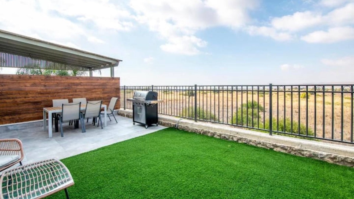 Holon House | Golan Heights Vacation House