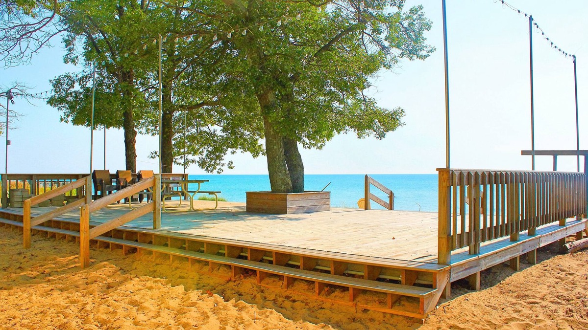 Oscoda Cottage | Gold Coast Family Cottages