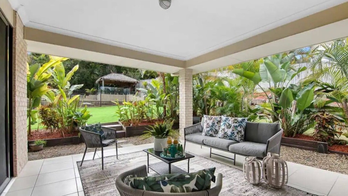 Pacific Pines House | Gold Coast Luxury Stay