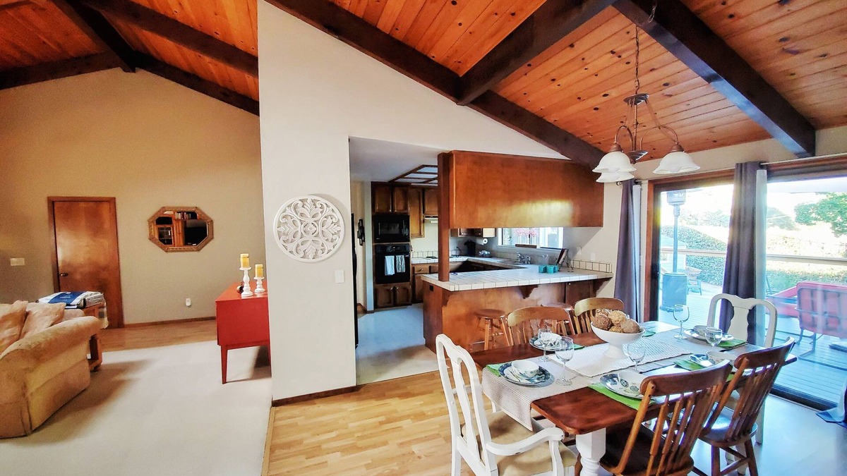 North Auburn House | Gold Country Getaway