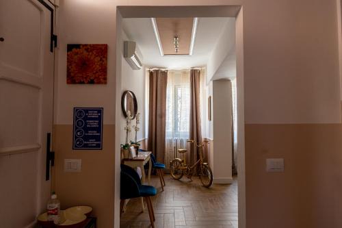 Ferrara Villa | Gold Maison