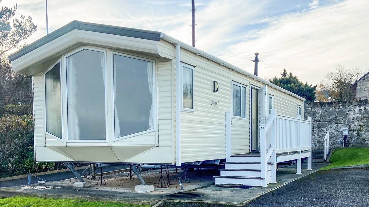 Llanddulas Cottage | Gold Sierra - UK41942