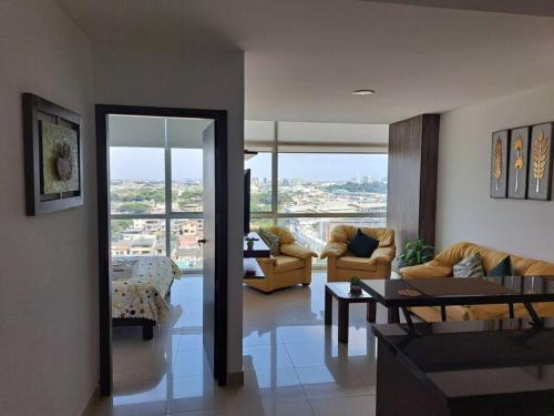 Guayaquil Apartment | GOLD SUITE CON VISTA A CIUDAD/PISCINA/GYM/PARQUEO