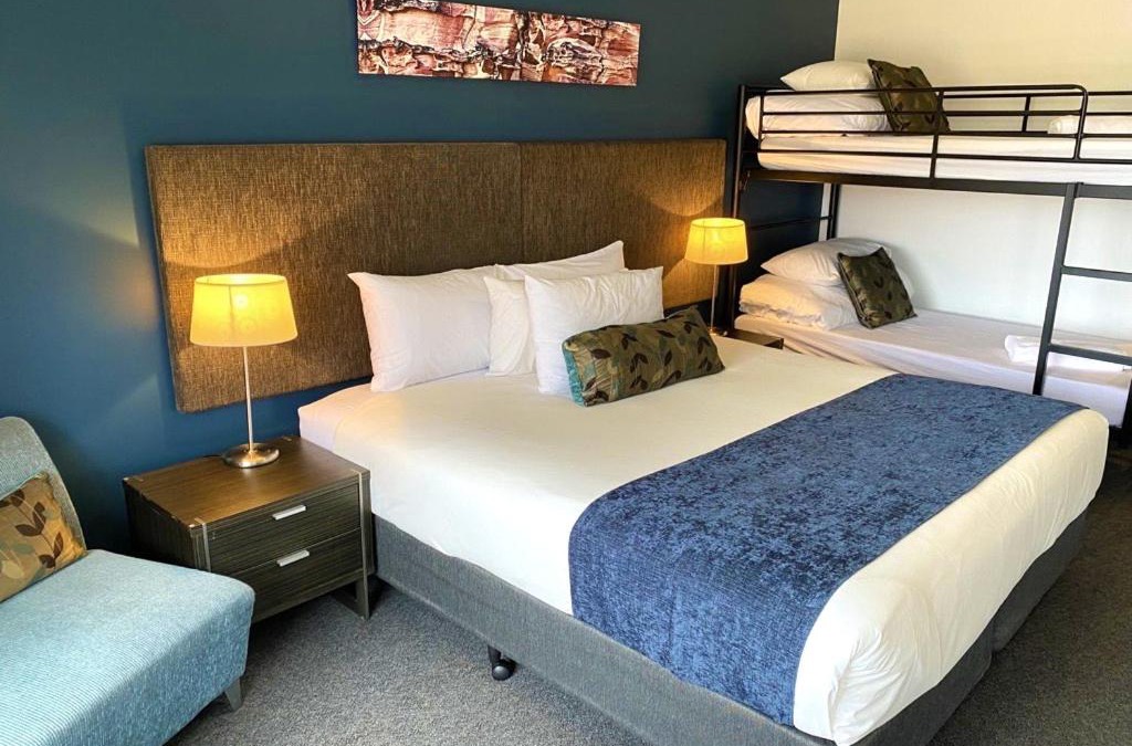Queanbeyan East Hotel | Golden Age Motor Inn