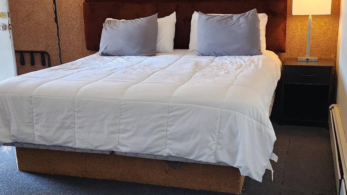 Lamar Hotel | Golden Arrow Motel