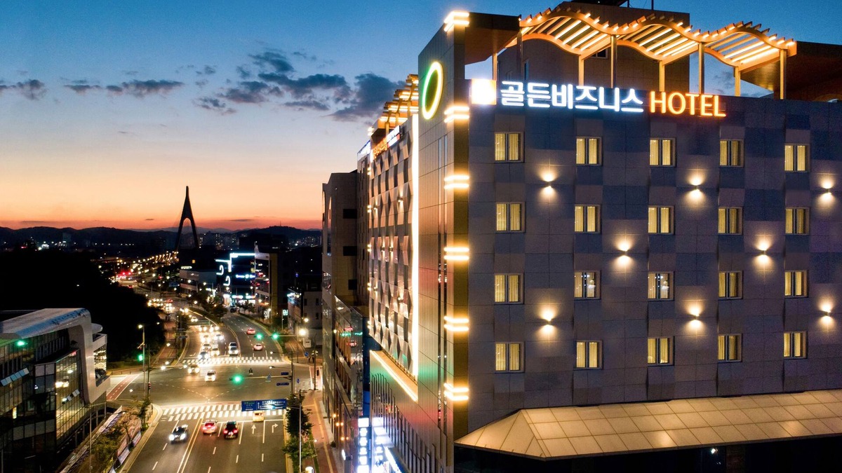 Jinju Hotel | Golden Business Hotel
