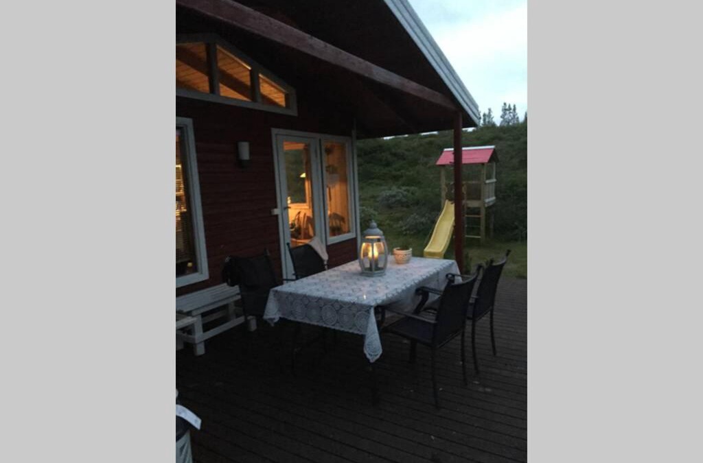 Selfoss Apartment | Golden Circle cozy cabin eða lítill sætur bústaður rétt við Selfoss