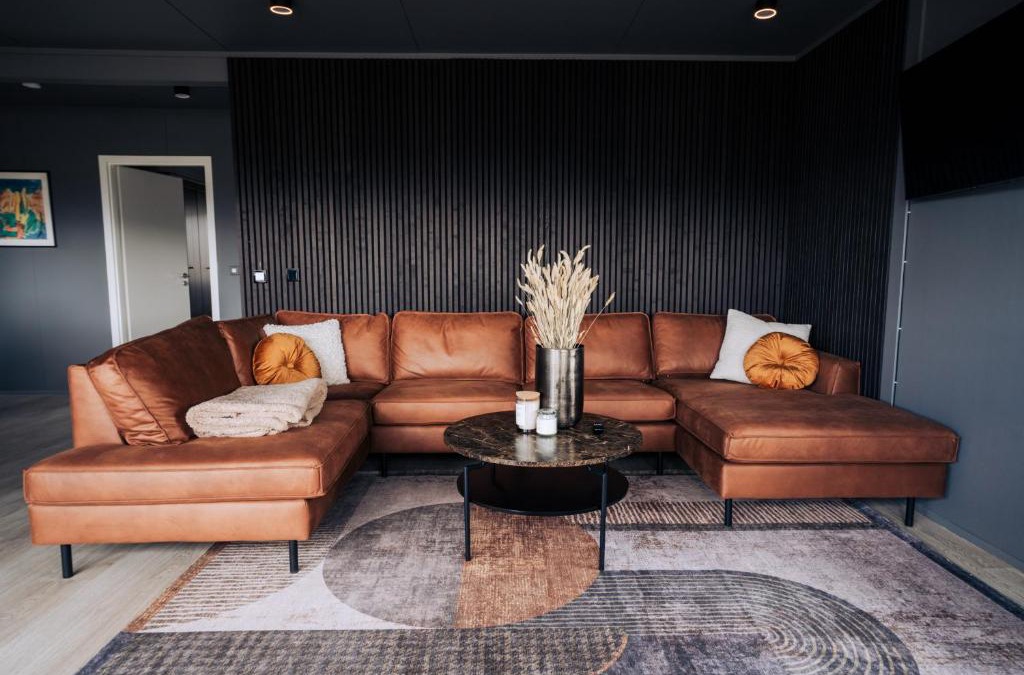 Selfoss House | Golden Circle Luxury Cottages Lake View