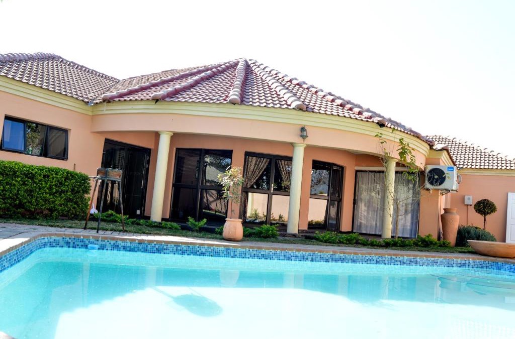 Gaborone Bed & Breakfast | Golden Door Villa