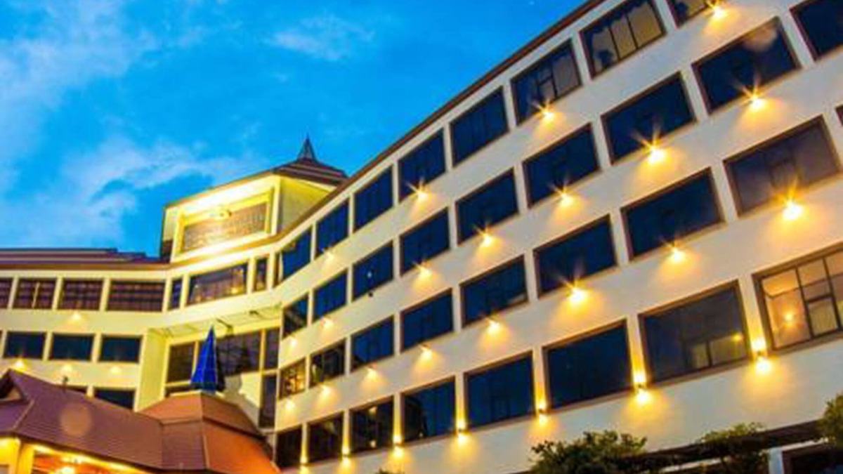 Sing Buri Hotel | Golden Dragon Resort