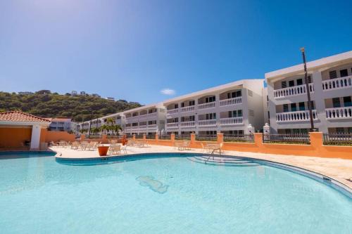 Bajura Apartment | Golden Dream Villas & Studio A/B Pool View