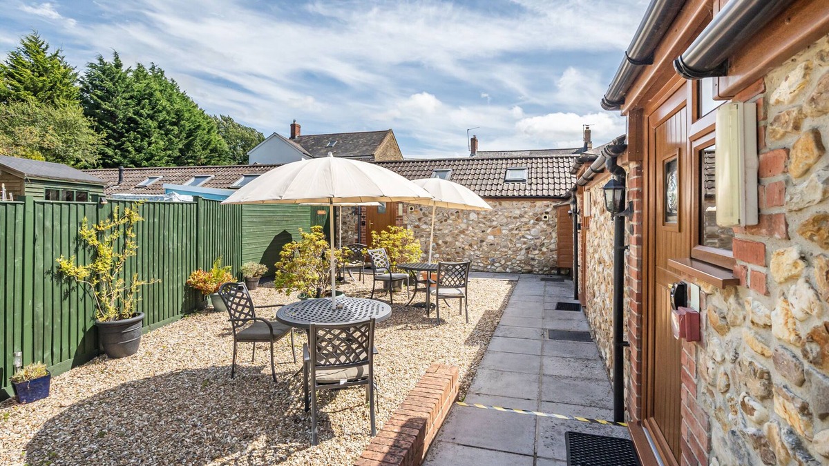 Chard House | Golden Fleece