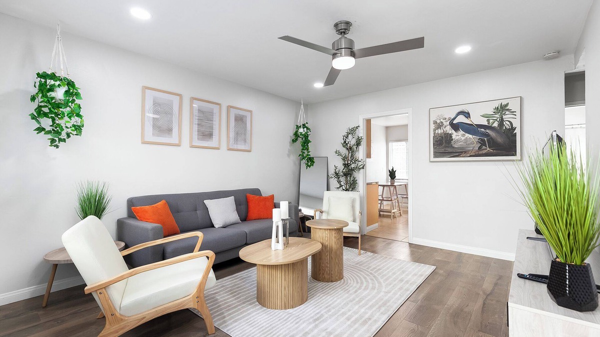 Golden Hill Apartment | Golden Hill Hideaway: Stylish, Central, and Cozy