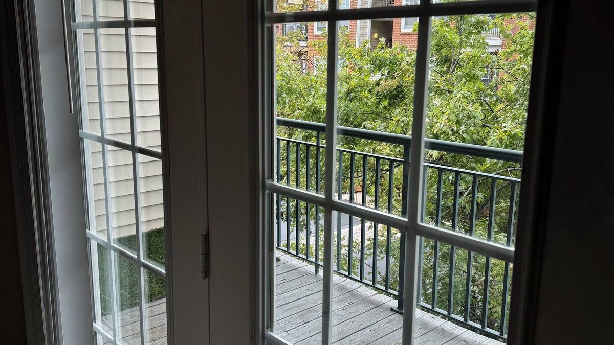 Hanover Apartment | GOLDEN LUX Two-Bedrooms Two-Bath