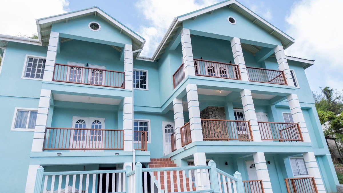 Colonarie Apartment | Golden Palms Apartment - Modern, spacious, self-contained single Apartment