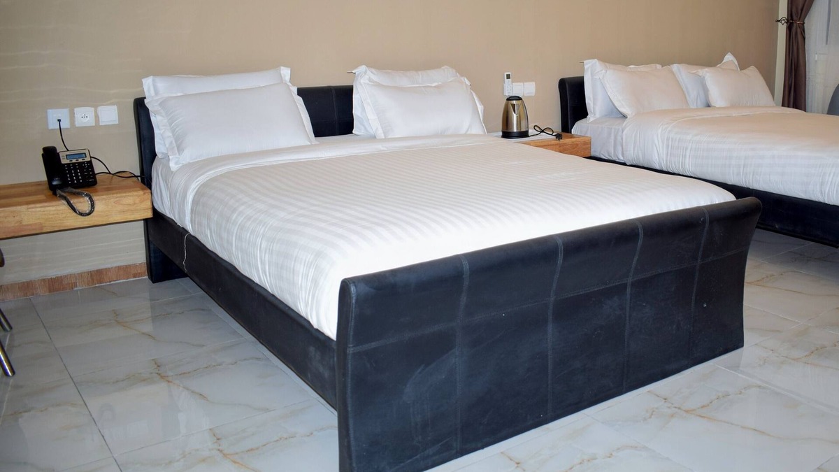 Conakry Hotel | Golden Plazza