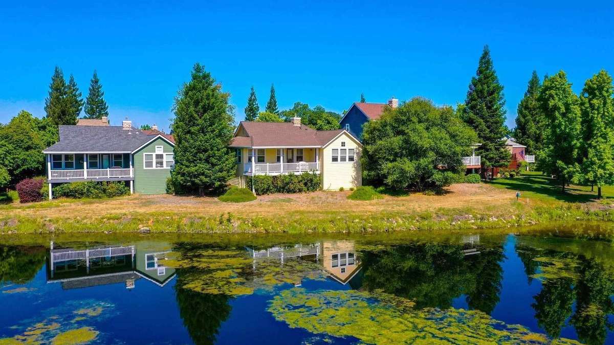 Angels Camp House | Golden Rule Cottage-located on golfcourse