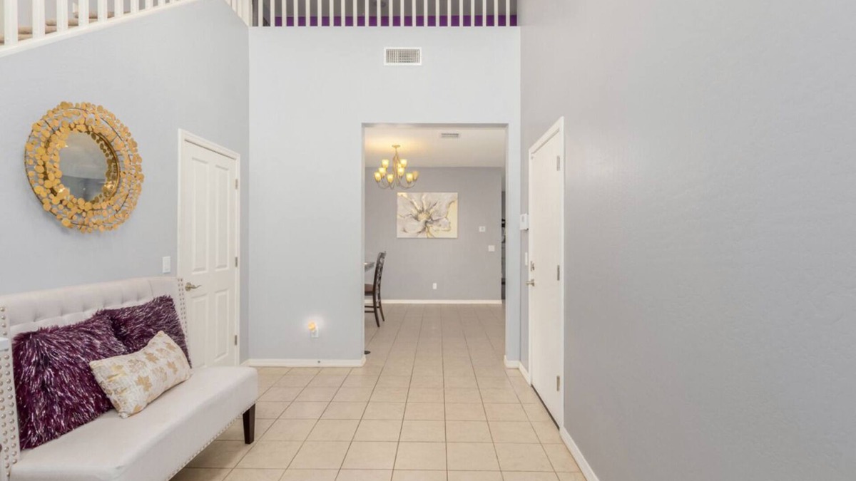 Laveen Village House | Golden Temple Getaway 5bd/2.5bth house with WiFi/Exercise Room Family Friendly