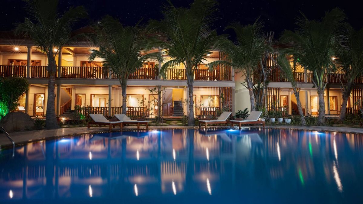 Ong Lang Hotel | Golden Topaz Resort