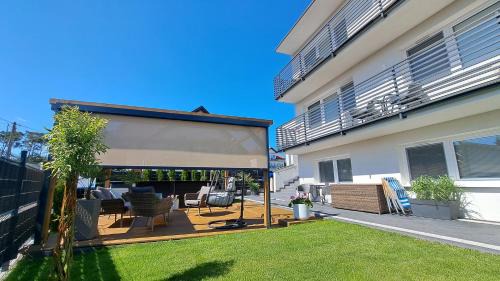 Krynica Morska Apartment | GoldenApart Willa -Apartamenty z dwiema sypialniami, basen