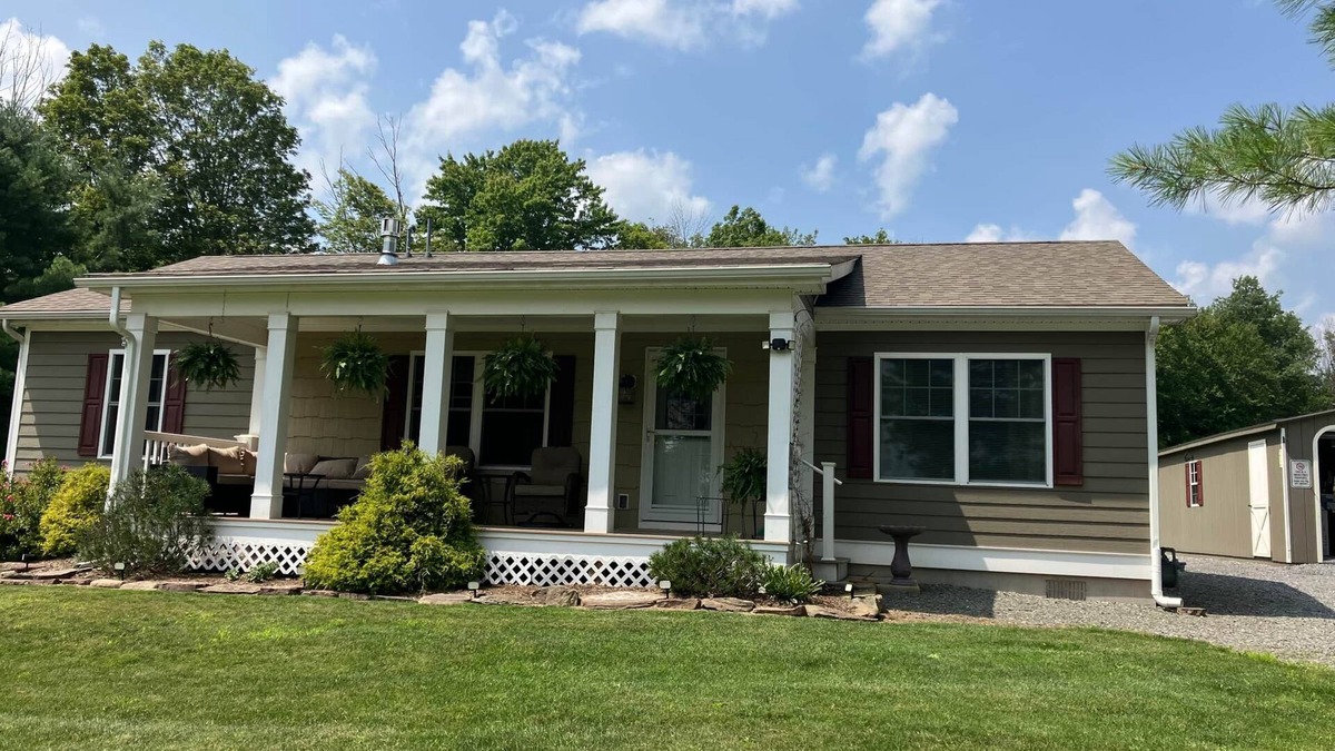 Wellsboro House | Goldfinch Getaway, Hills Creek Lake area