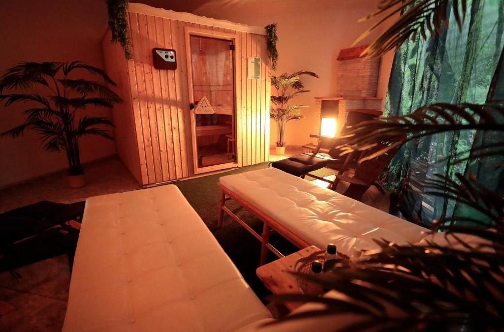 Andernach Villa | Goldhouse - Sauna, Whirlpool, Switch, Darts & mehr