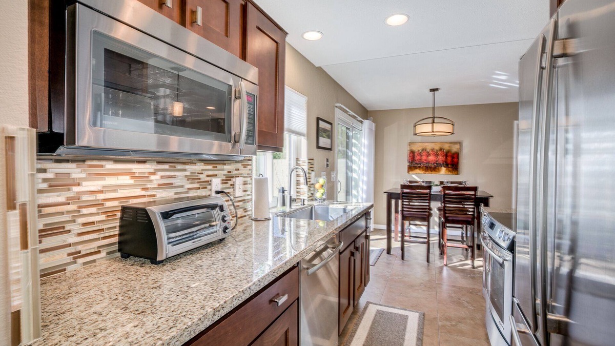 Ahwatukee Foothills House | Golf Community Townhouse with Amenities Galore! 6M Min.