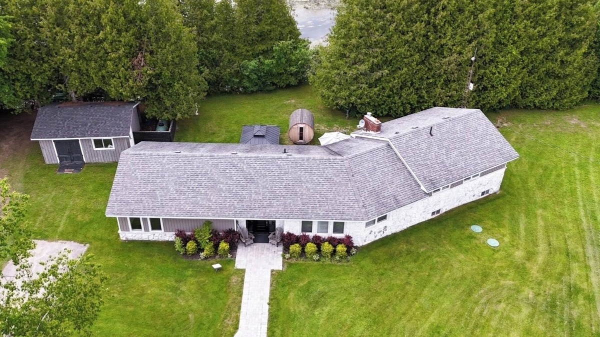 Lindsay House | Golf Course Cottage in Little Britain